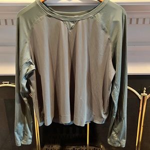 GREEN LULULEMON LON SLEEVE